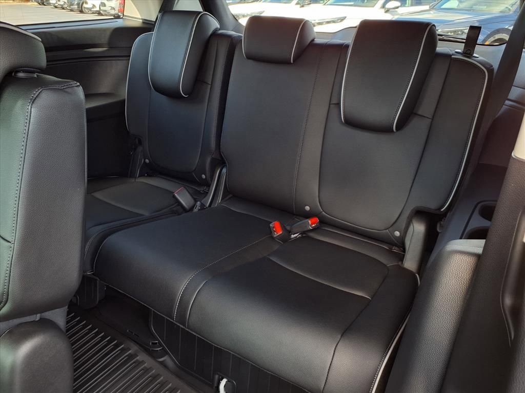New 2026 Honda Odyssey Touring image 11