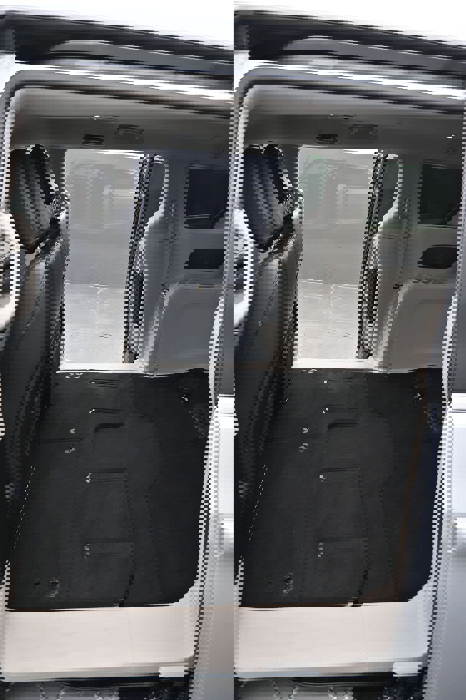 Used 2024 Chrysler Pacifica Touring-L image 14