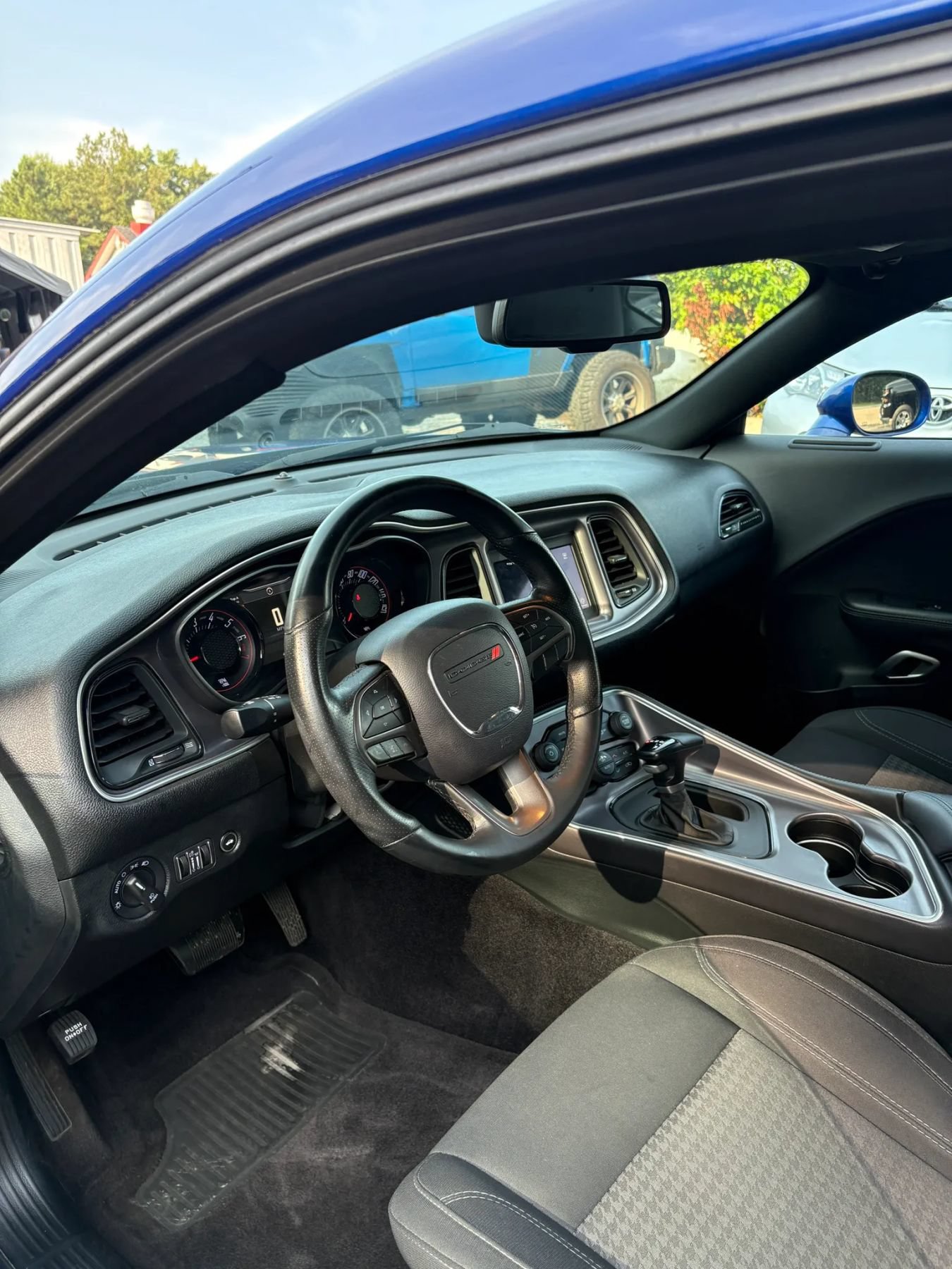 Used 2019 Dodge Challenger SXT w/ Blacktop Package RWD image 37