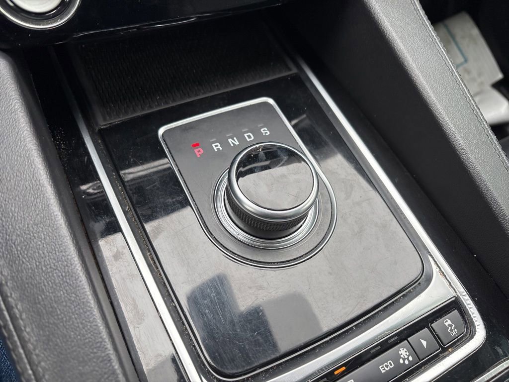 Used 2020 Jaguar F-PACE Prestige image 24