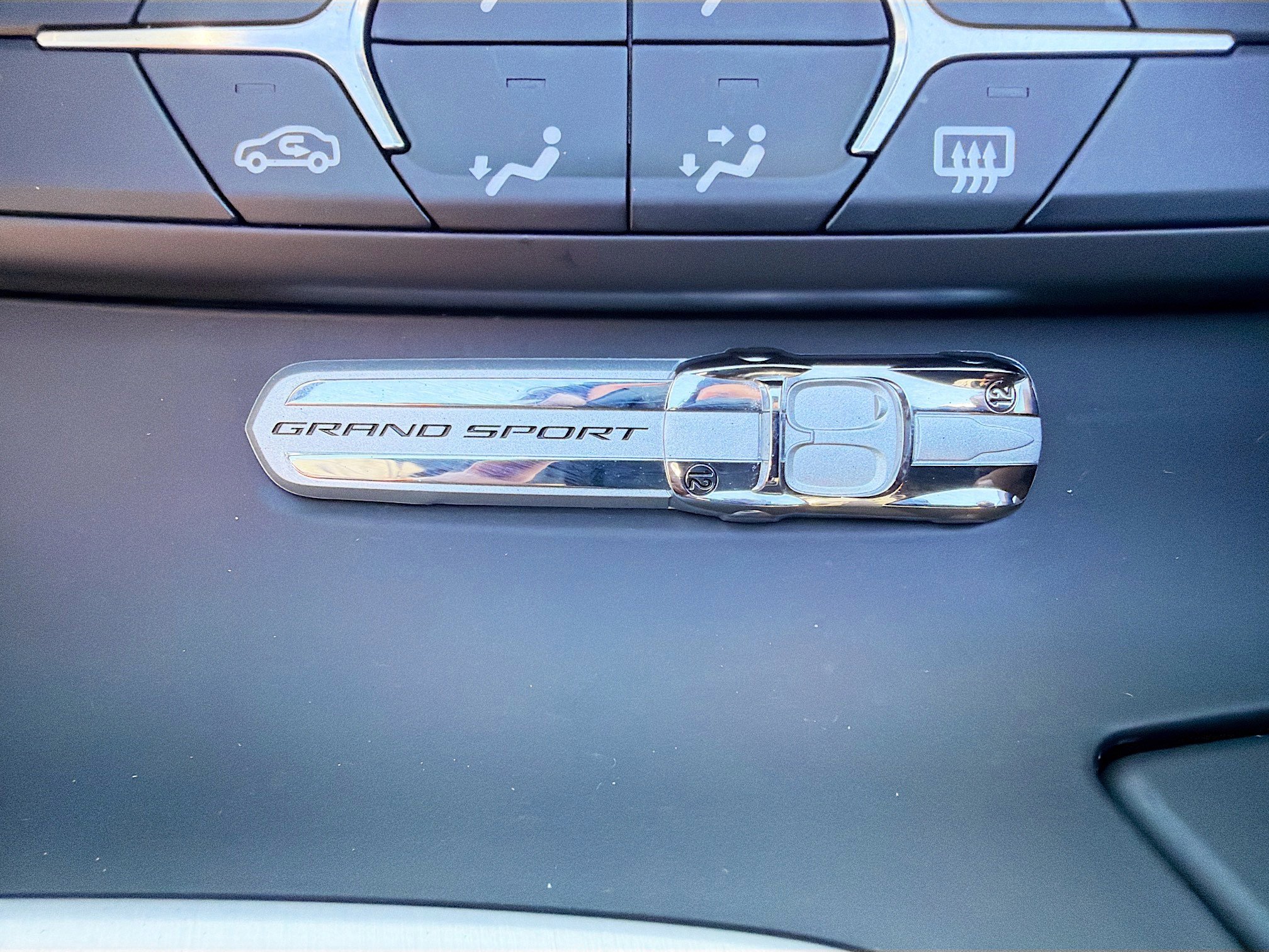 Used 2017 Chevrolet Corvette Grand Sport w/ Carbon Flash Badge Package image 28