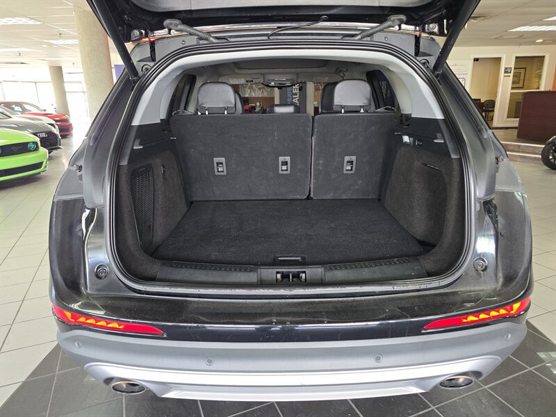Used 2021 Lincoln Corsair AWD w/ Premium Package image 34