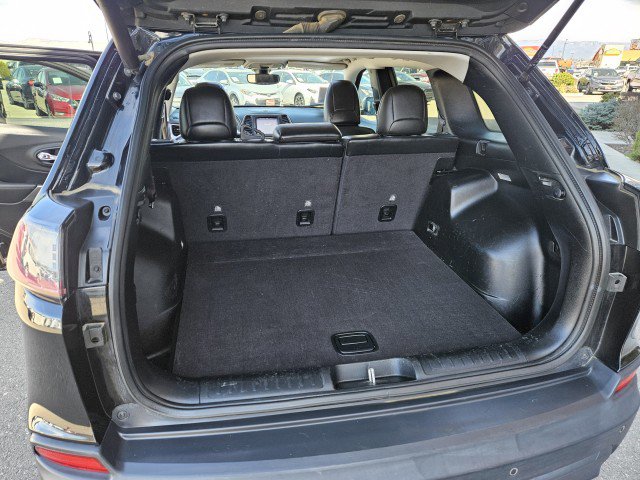 Used 2020 Jeep Cherokee Latitude Plus w/ Comfort/Convenience Group image 28