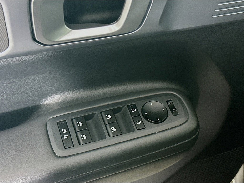 Used 2025 Hyundai Santa Fe SEL image 22