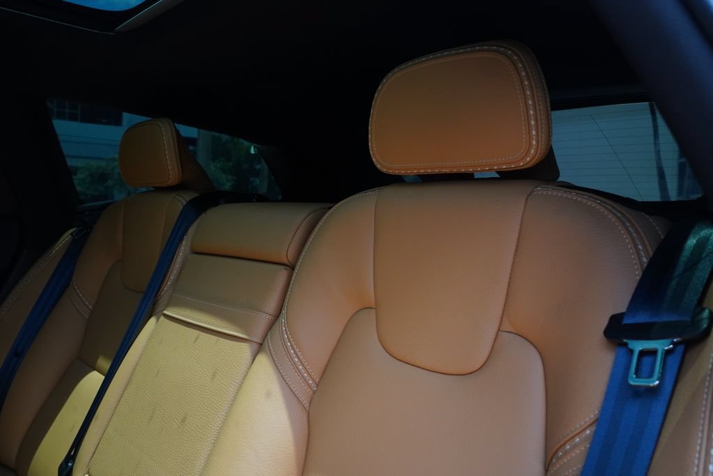 Used 2019 Volvo V90 T6 Cross Country AWD/4WD image 18