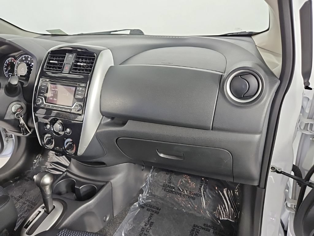 Used 2016 Nissan Versa Note SV FWD image 14