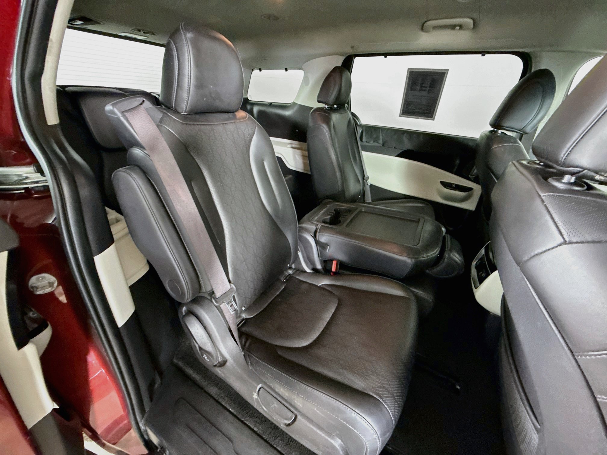 Used 2023 Kia Carnival SX FWD image 36