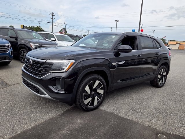 New 2026 Volkswagen Atlas Cross Sport SE FWD image 3