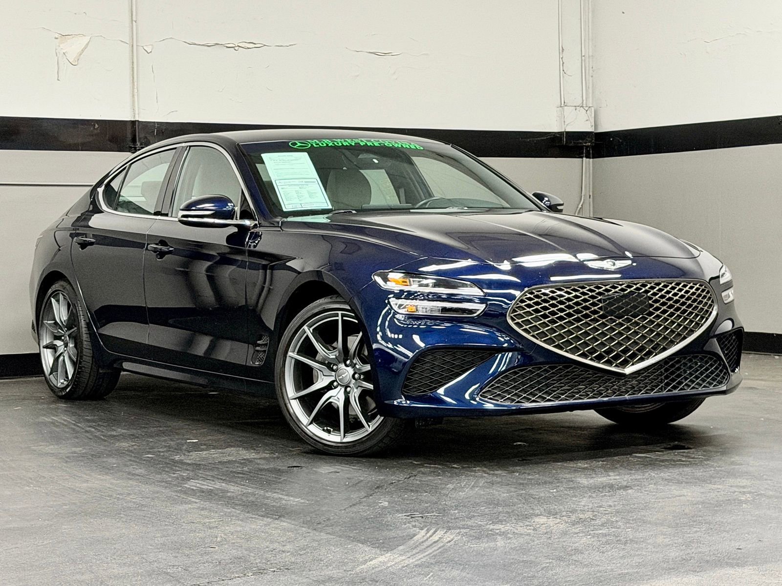 Used 2023 Genesis G70 2.0T AWD/4WD image 2