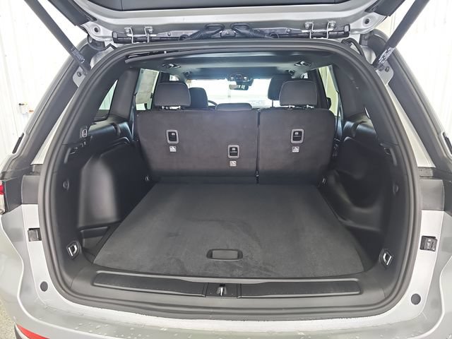 New 2026 Jeep Grand Cherokee Laredo X AWD/4WD image 21