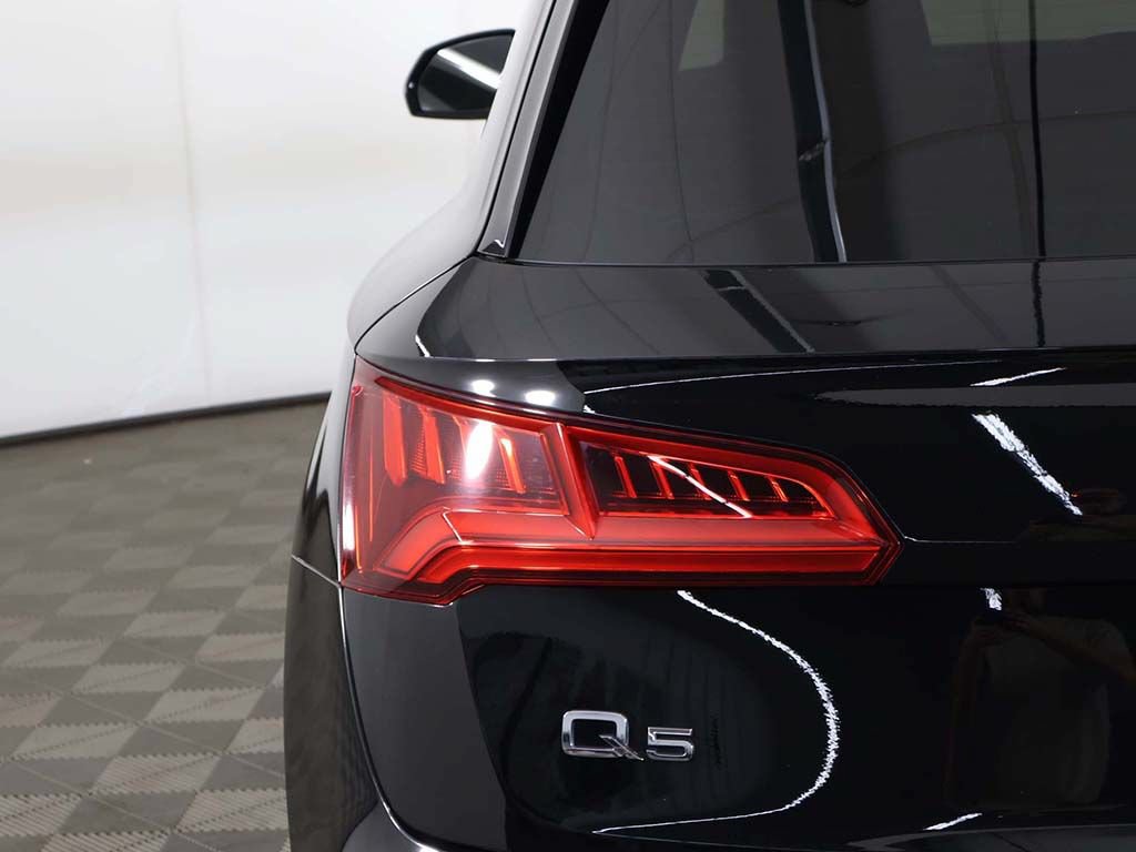 Used 2020 Audi Q5 2.0T Premium AWD/4WD image 14