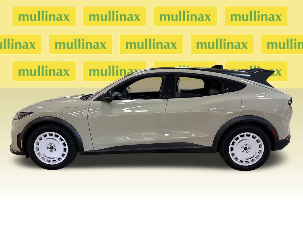 Certified 2025 Ford Mustang Mach-E GT image 9