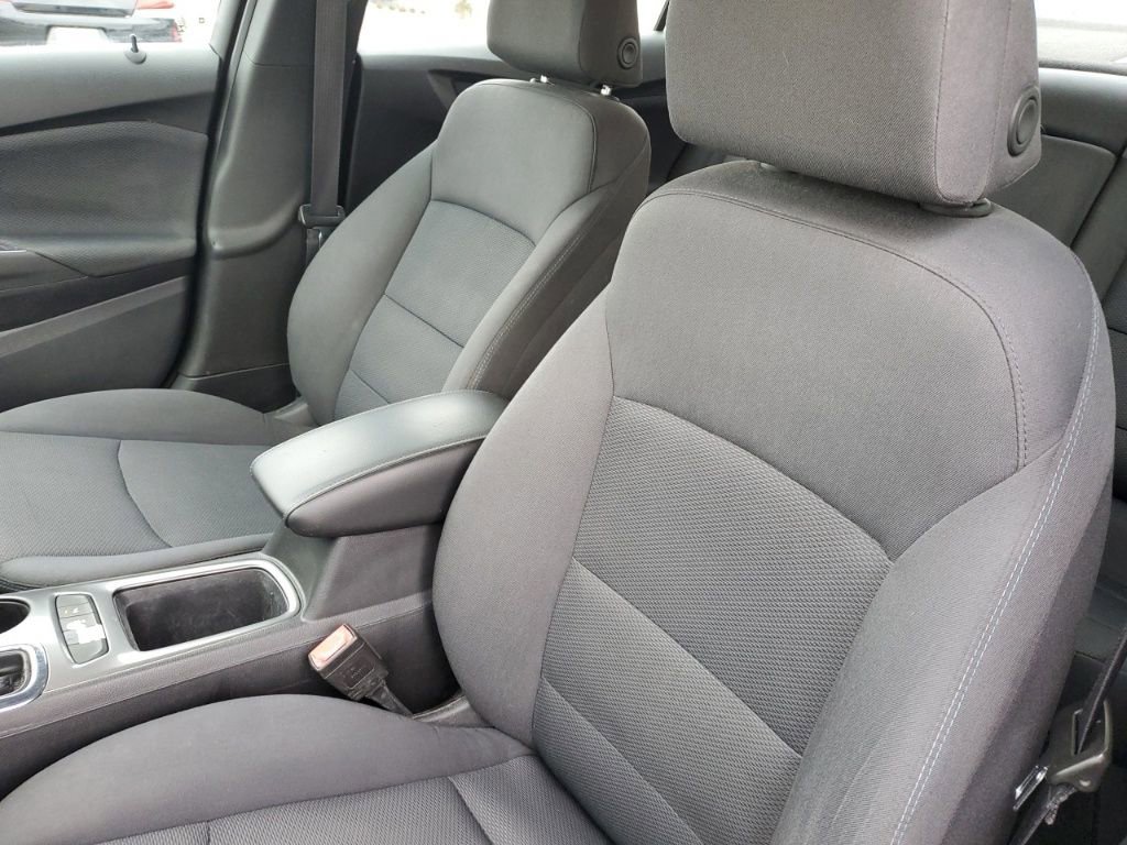 Used 2019 Chevrolet Cruze LT w/ Convenience Package image 20