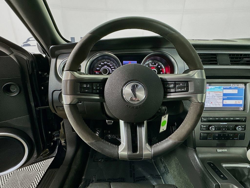 Used 2013 Ford Mustang Shelby GT500 image 13