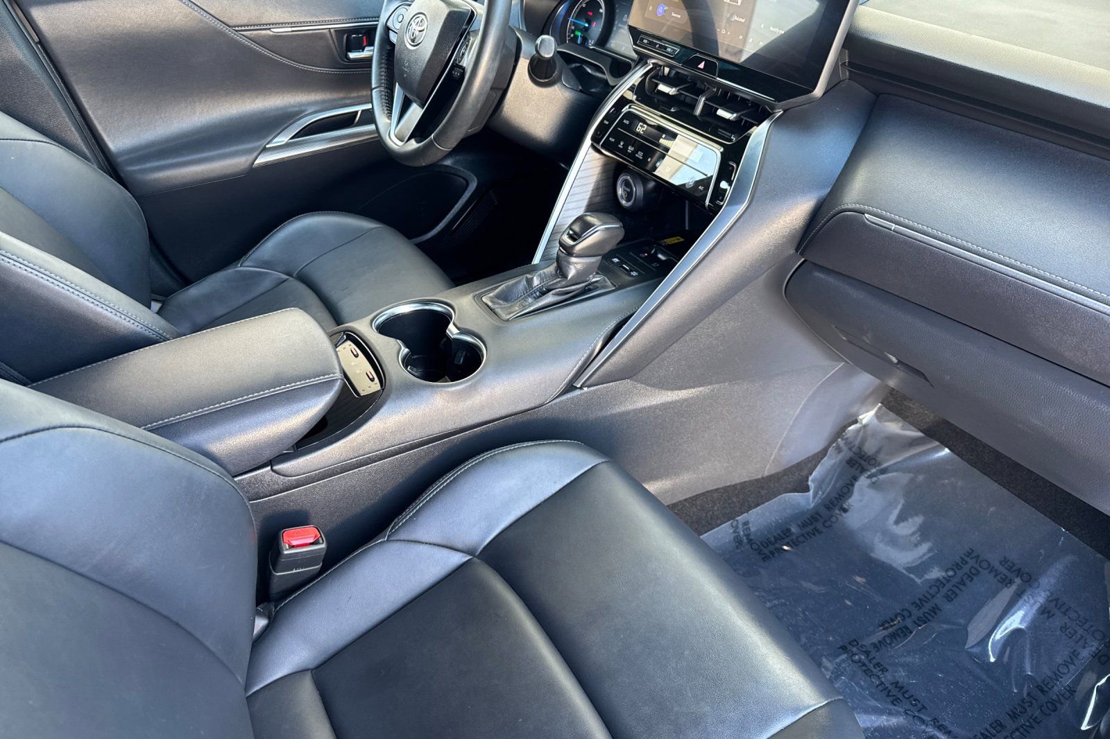 Used 2024 Toyota Venza Nightshade image 16