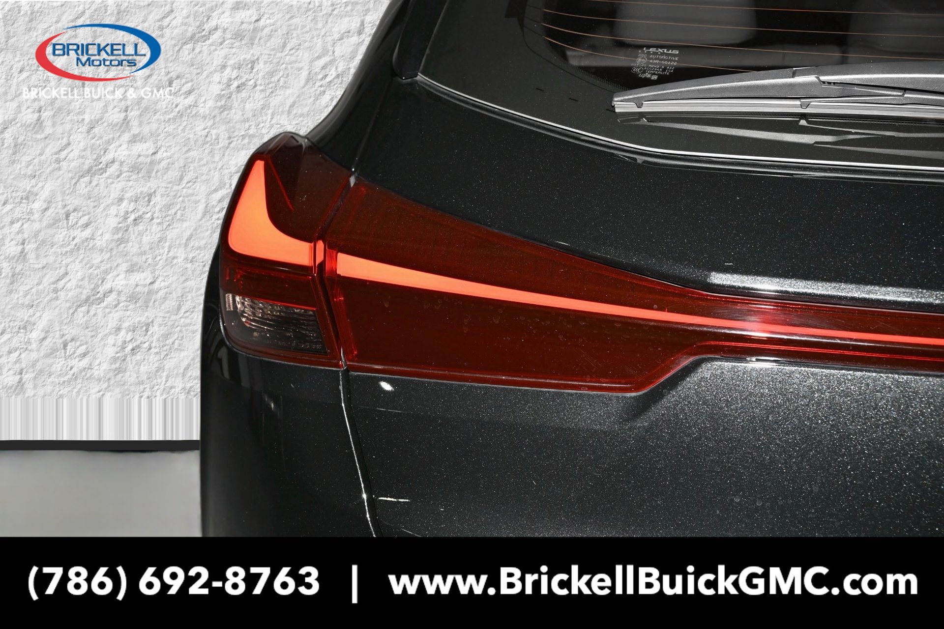 Used 2025 Lexus UX 300h FWD w/ Accessory Package (Z1) image 10