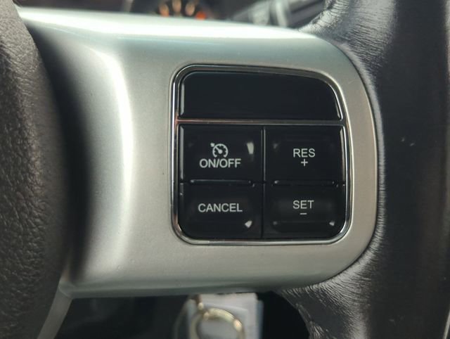 Used 2017 Jeep Compass Latitude FWD image 14