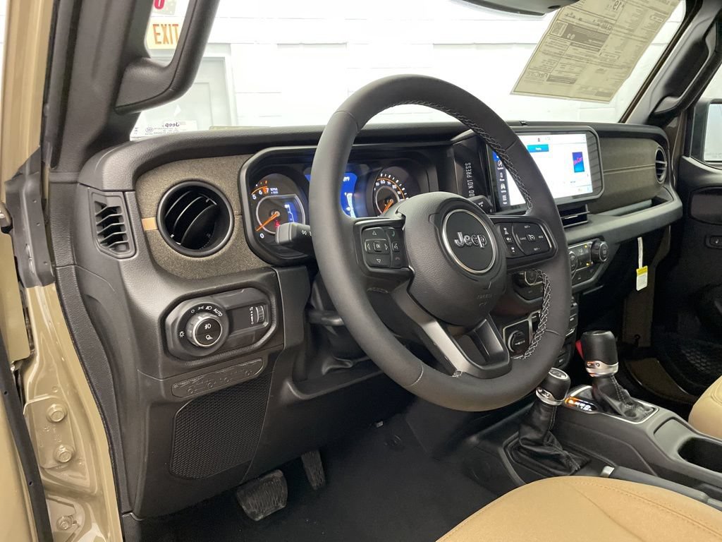 New 2026 Jeep Gladiator Willys AWD/4WD image 14
