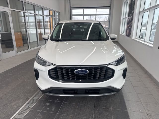 Used 2023 Ford Escape Active w/ Tech Pack #2 image 2