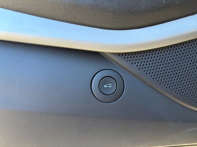 Used 2016 Chevrolet Camaro LT w/ RS Package image 16