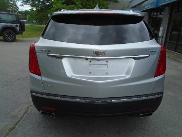 Used 2017 Cadillac XT5 Premium Luxury AWD/4WD image 5