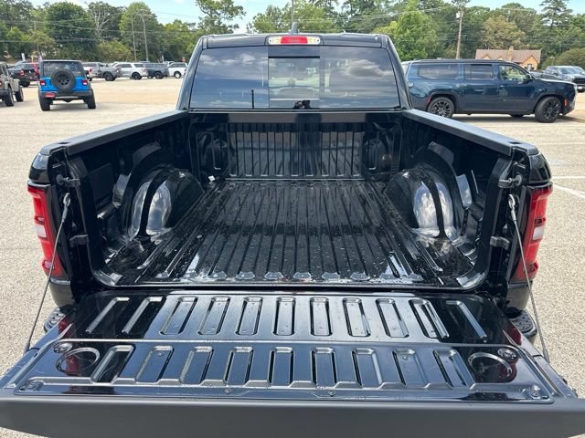 New 2026 RAM 1500 Express AWD/4WD image 38