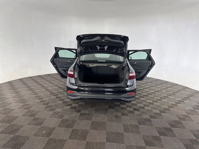 Used 2025 Volkswagen Jetta S image 19