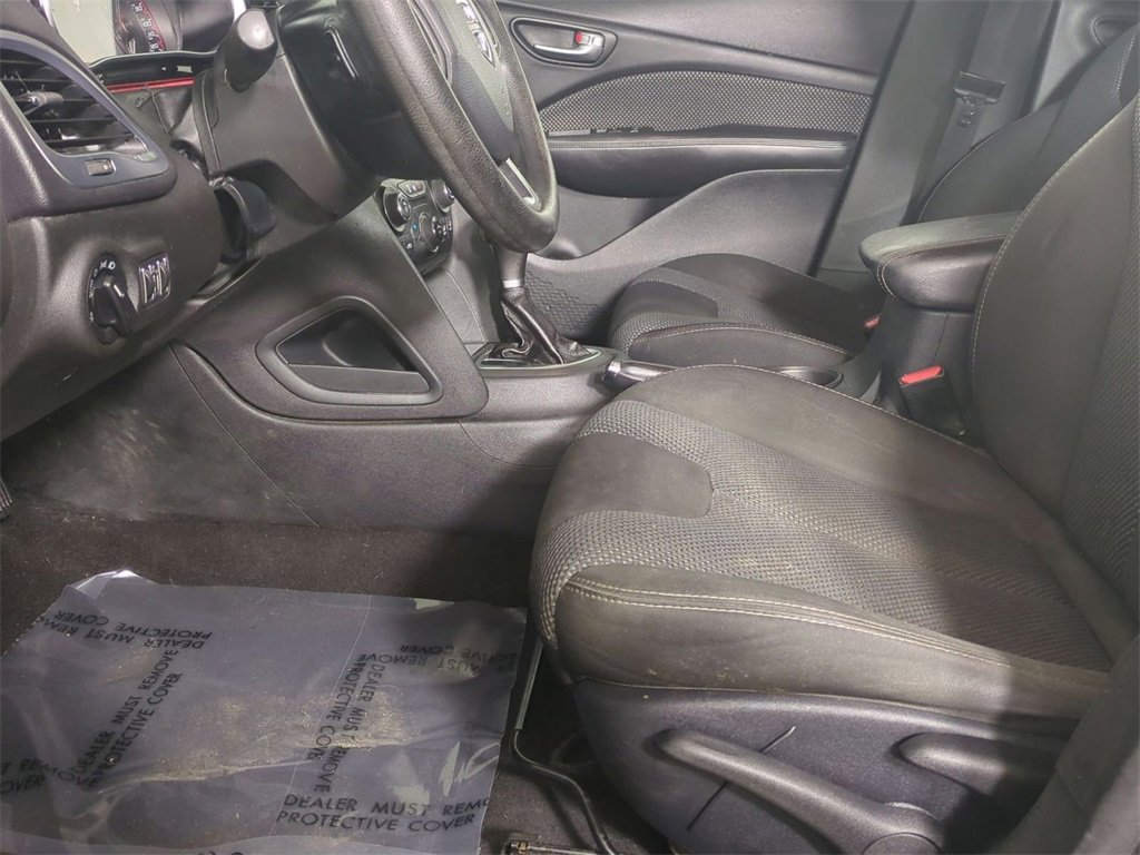 Used 2015 Dodge Dart SXT image 16