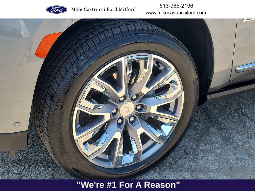 Used 2024 GMC Yukon Denali AWD/4WD image 9