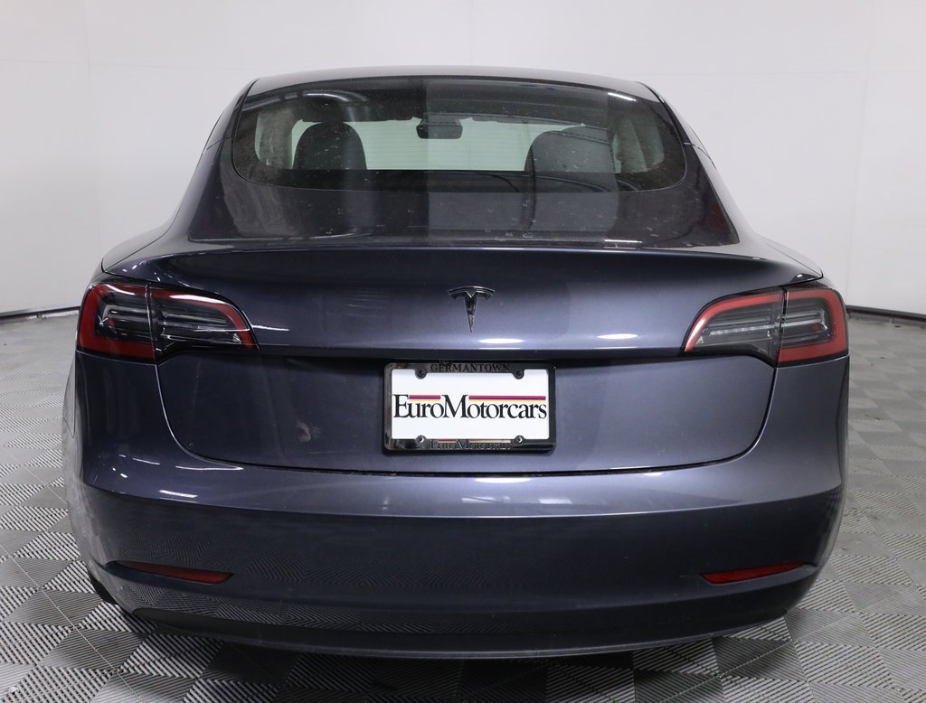 Used 2023 Tesla Model 3 Standard Range image 5