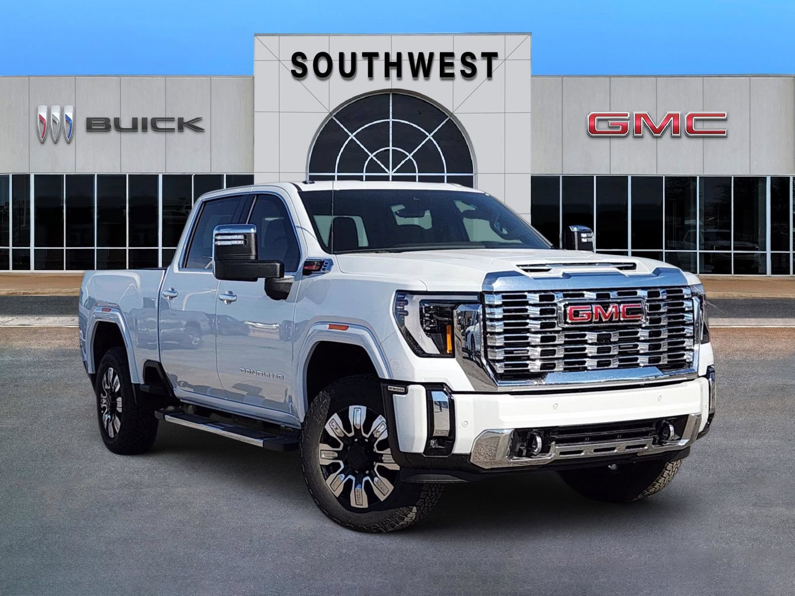 New 2026 GMC Sierra 2500 Denali w/ Denali Reserve Package AWD/4WD image 1