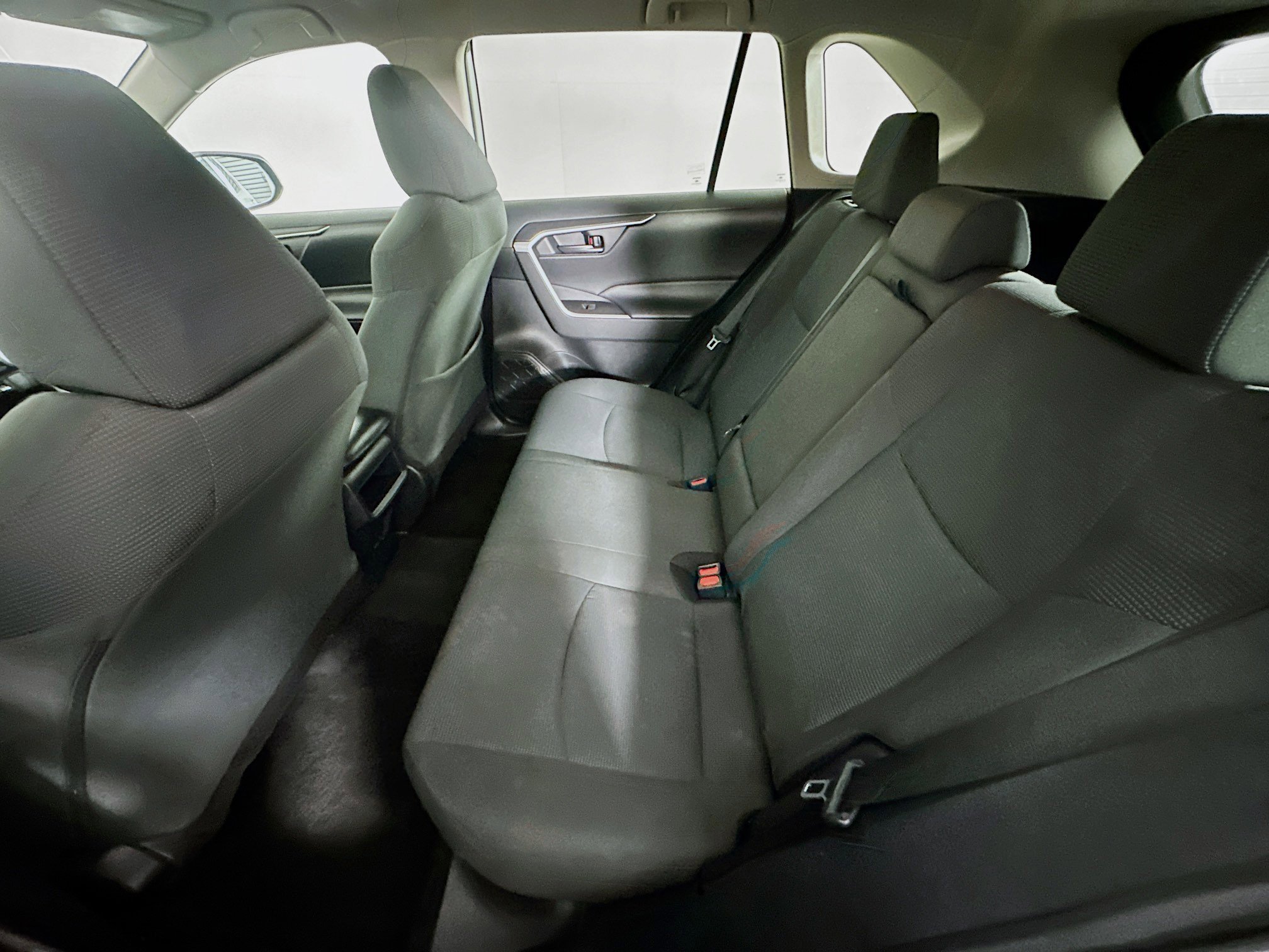 Used 2021 Toyota RAV4 LE FWD image 26