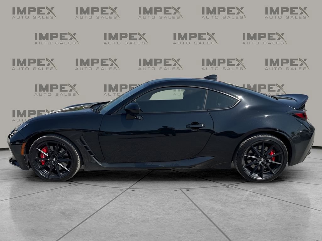Used 2025 Toyota GR86 Premium w/ Performance Package RWD image 2