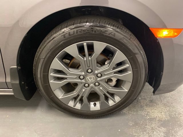 Used 2025 Honda Odyssey Touring image 31
