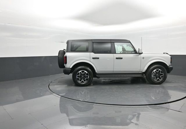 New 2026 Ford Bronco Outer Banks image 8