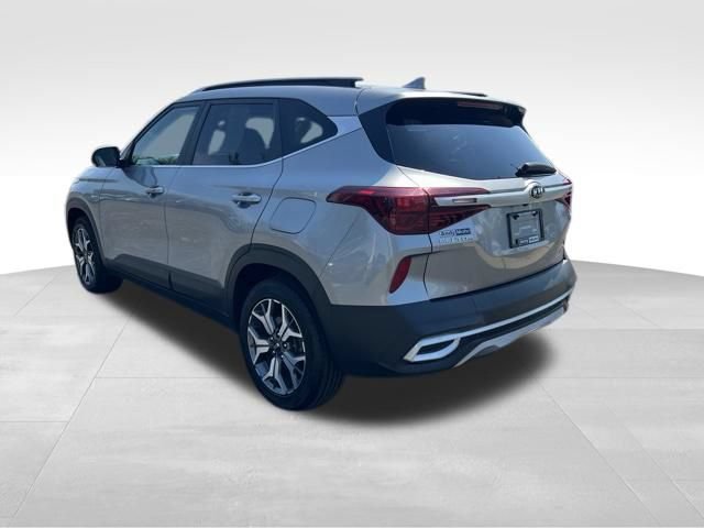 Certified 2021 Kia Seltos EX AWD/4WD image 6