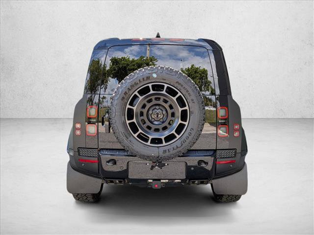 New 2026 Land Rover Defender 110 OCTA AWD/4WD image 7
