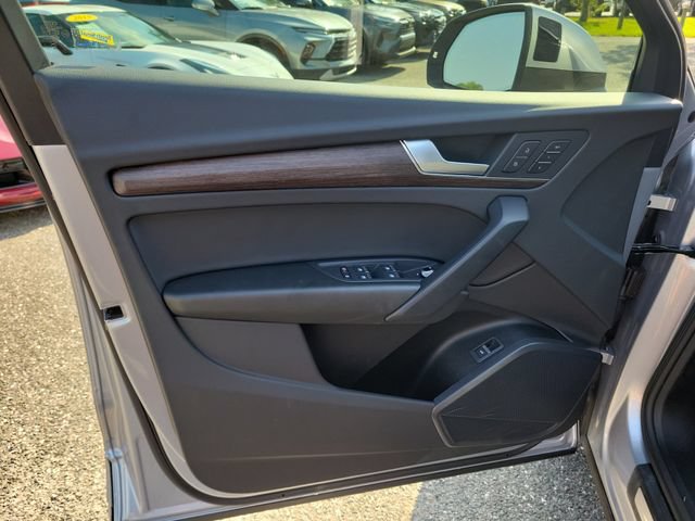 Used 2024 Audi Q5 2.0T Premium AWD/4WD image 24