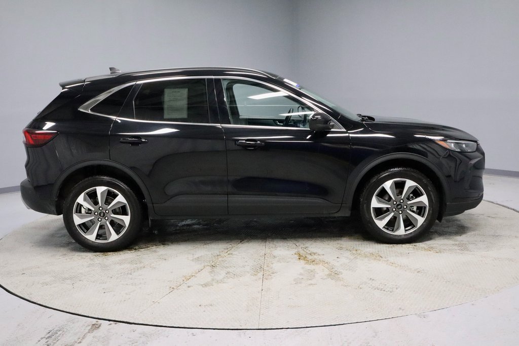 Certified 2024 Ford Escape Platinum image 13