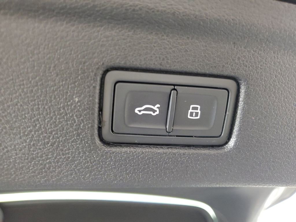 Used 2023 Audi A5 2.0T Premium Plus w/ Premium Plus image 10