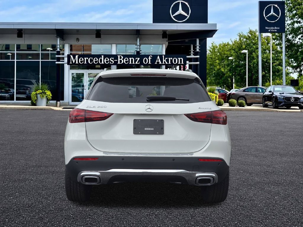 New 2026 Mercedes-Benz GLA 250 4MATIC image 23