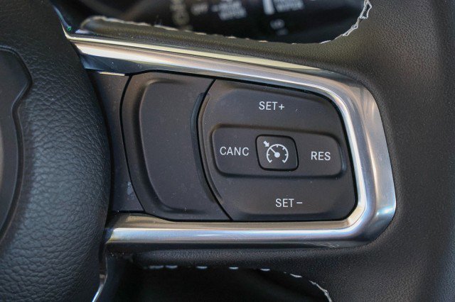 Used 2023 Jeep Wrangler Sahara AWD/4WD image 25