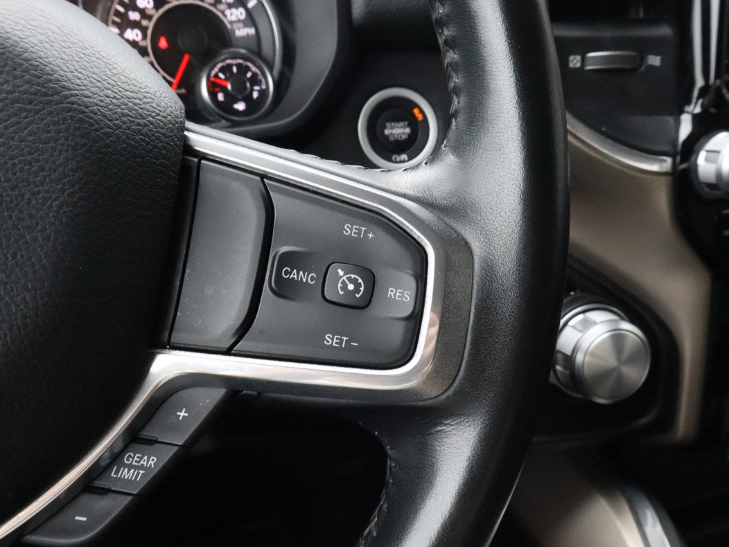 Used 2022 RAM 1500 Laramie AWD/4WD image 33