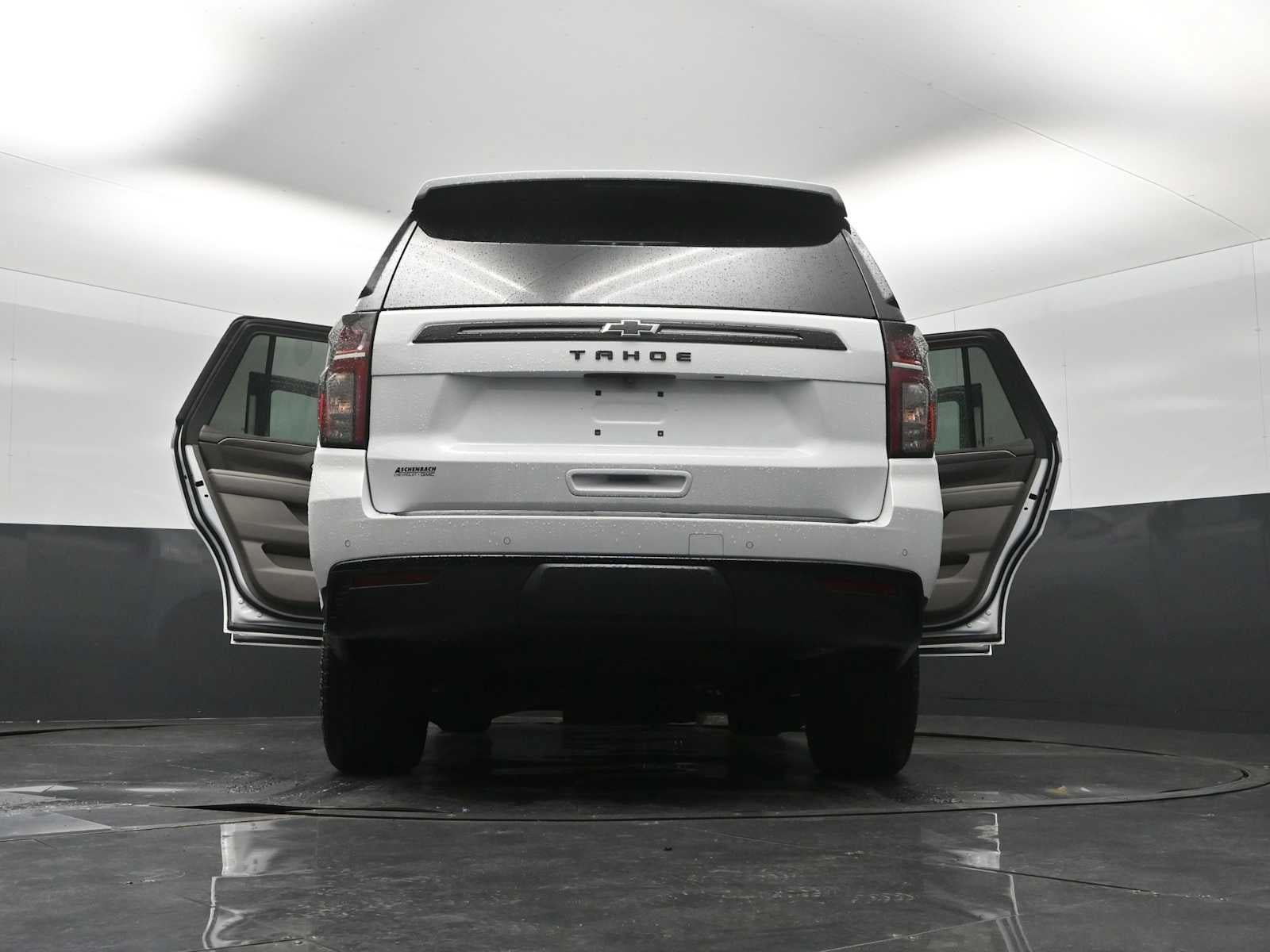 Used 2023 Chevrolet Tahoe Z71 w/ Luxury Package AWD/4WD image 30