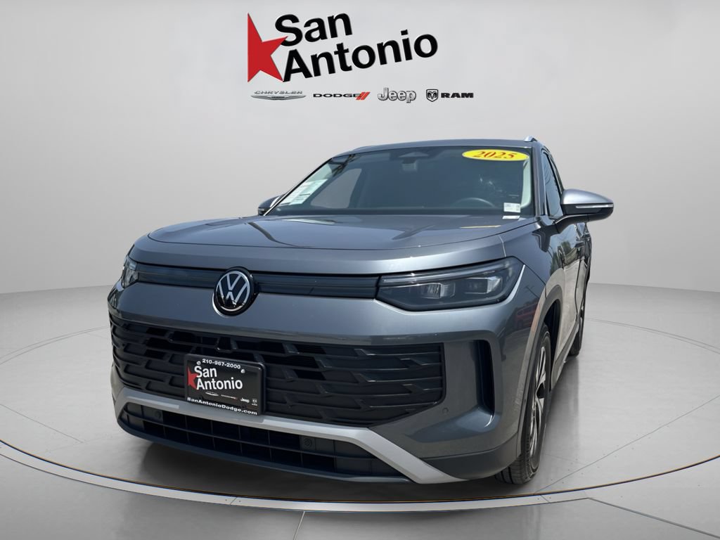 Used 2025 Volkswagen Tiguan S FWD image 6