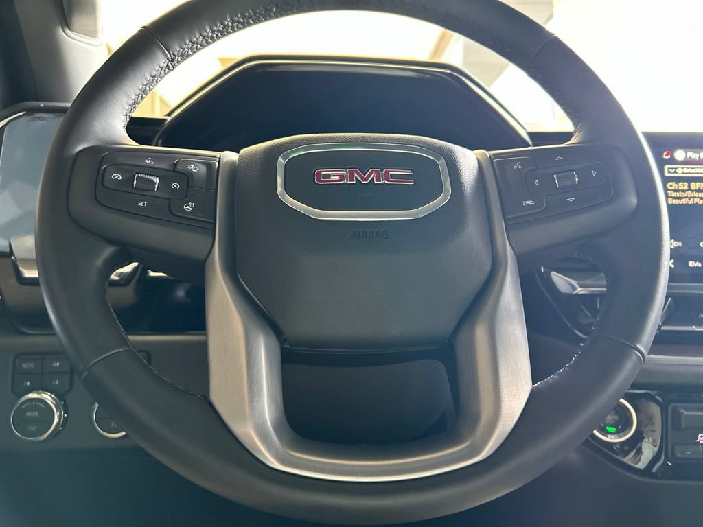 Used 2026 GMC Sierra 1500 SLT AWD/4WD image 24