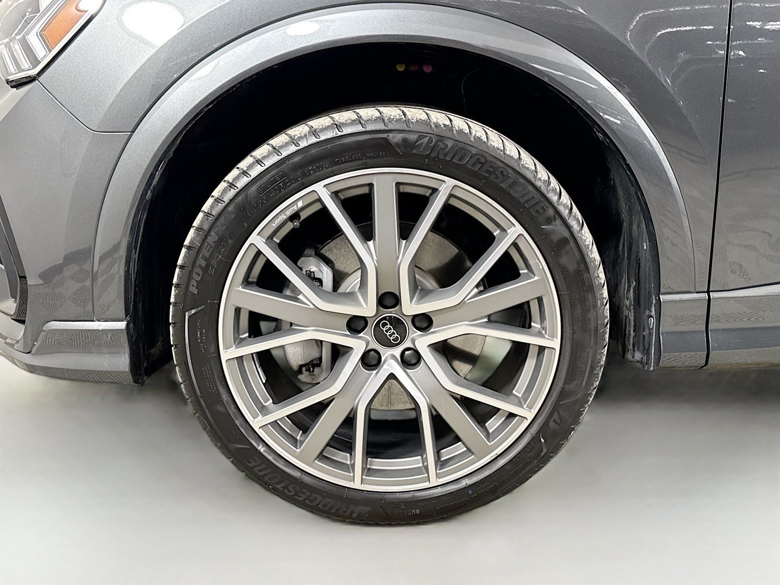 Used 2025 Audi Q3 2.0T Premium Plus w/ Premium Plus Package AWD/4WD image 31