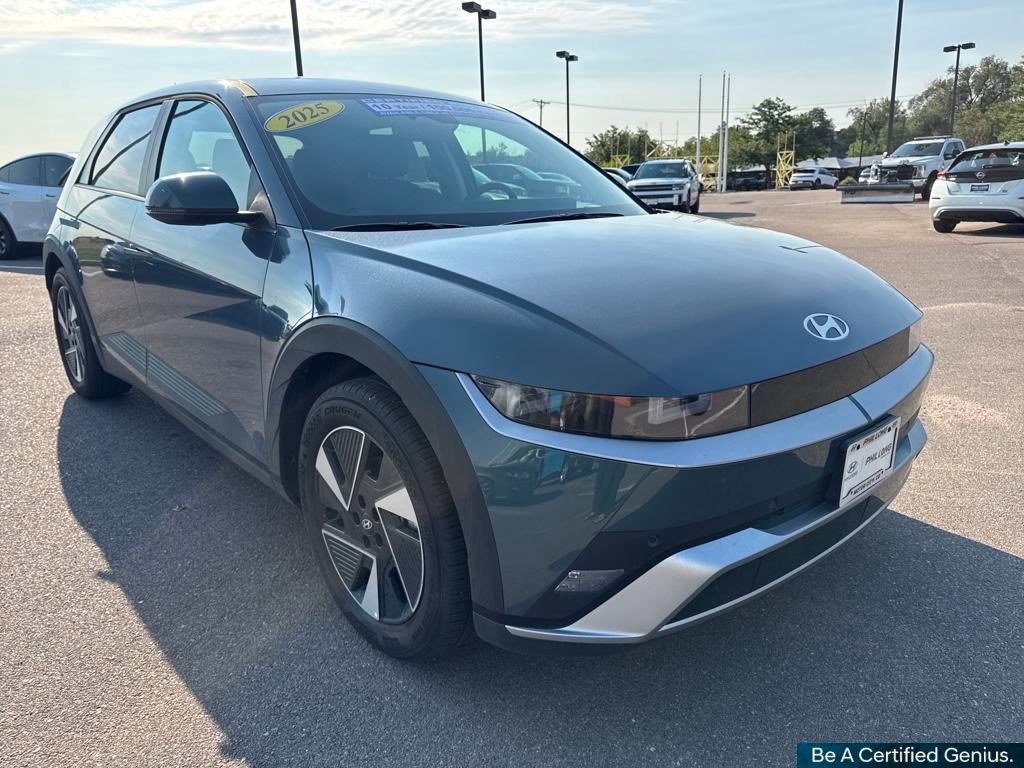 Used 2025 Hyundai Ioniq 5 SE image 9