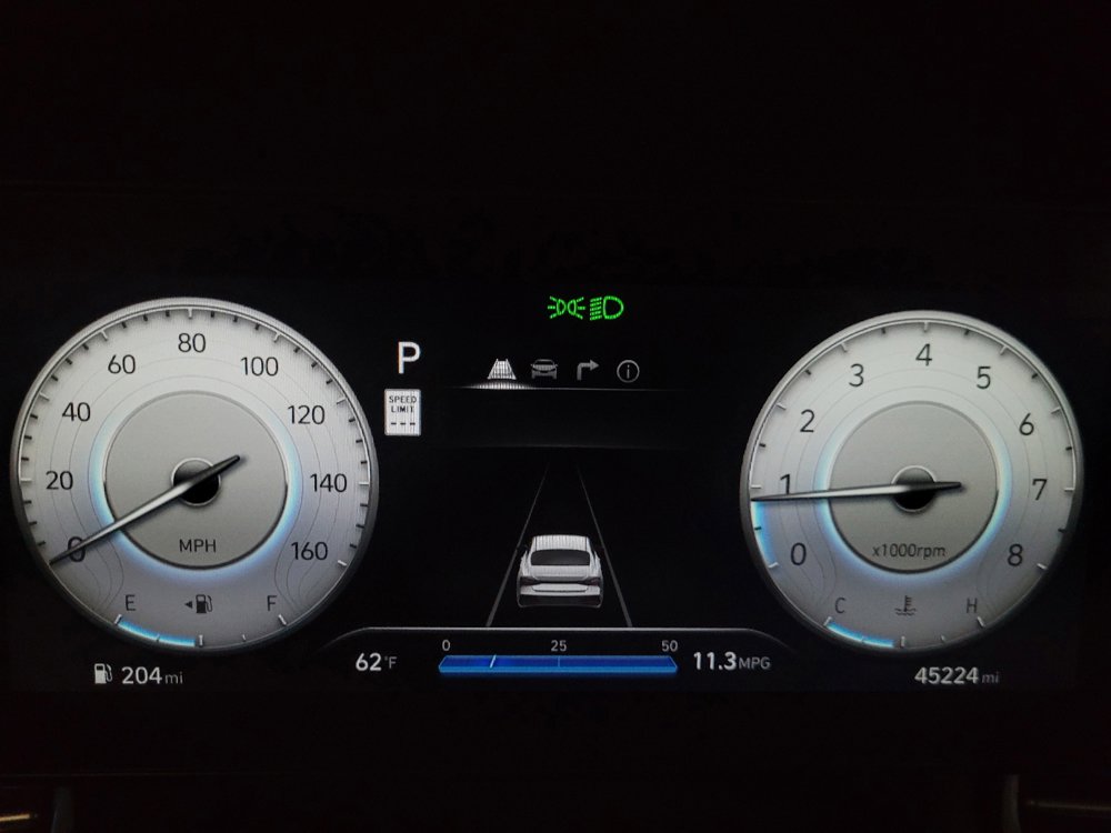 Used 2024 Hyundai Elantra SEL w/ Convenience Package FWD image 23