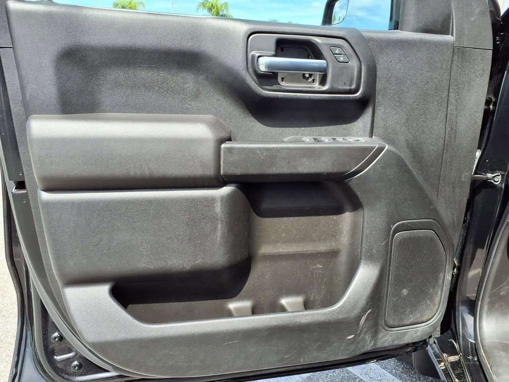 Used 2022 Chevrolet Silverado 1500 Custom w/ Safety Confidence Package AWD/4WD image 22